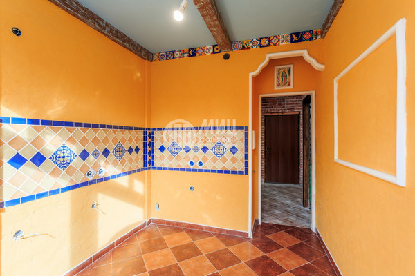 Продам двухкомнатную (2-комн.) квартиру, Германа Титова ул, 2к2, Химки г