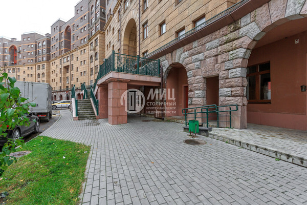 Продам двухкомнатную (2-комн.) квартиру, Германа Титова ул, 2к2, Химки г