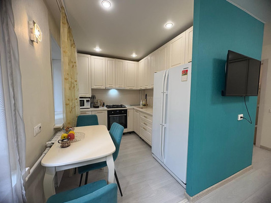 Продам трехкомнатную (3-комн.) квартиру, Мингажева ул, 125, Уфа г