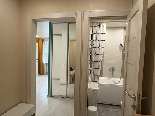 Продам трехкомнатную (3-комн.) квартиру, Мингажева ул, 125, Уфа г