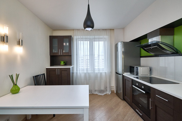 Продам двухкомнатную (2-комн.) квартиру, Высотная ул, 3, Домодедово с