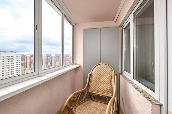 Продам двухкомнатную (2-комн.) квартиру, Высотная ул, 3, Домодедово с