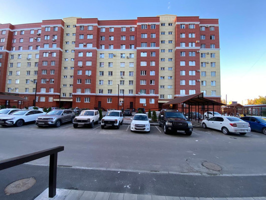 Продам двухкомнатную (2-комн.) квартиру, Профсоюзная ул, 226, Вольный Аул кп