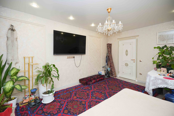 Продам трехкомнатную (3-комн.) квартиру, Чекистов пр-кт, 3/1, Краснодар г