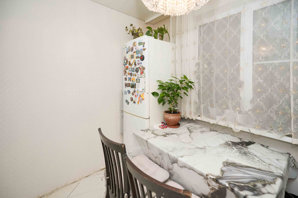 Продам трехкомнатную (3-комн.) квартиру, Чекистов пр-кт, 3/1, Краснодар г