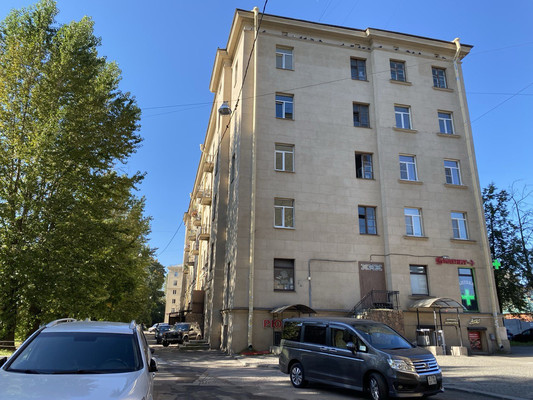 Продам комнату в 15-комн. квартире, Матюшенко пер, 10, Санкт-Петербург г