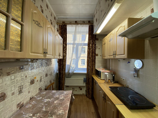 Продам комнату в 15-комн. квартире, Матюшенко пер, 10, Санкт-Петербург г