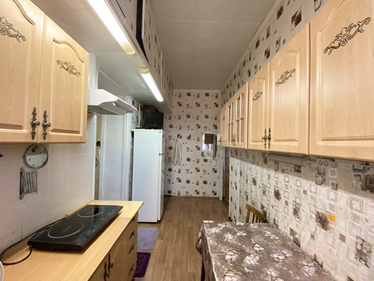 Продам комнату в 15-комн. квартире, Матюшенко пер, 10, Санкт-Петербург г