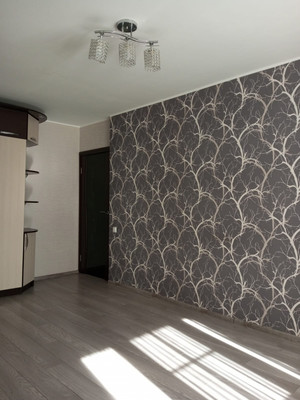Продам двухкомнатную (2-комн.) квартиру, Технический проезд, 4, Великий Новгород г