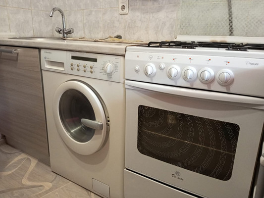Продам двухкомнатную (2-комн.) квартиру, Технический проезд, 4, Великий Новгород г