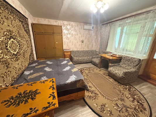 Продам однокомнатную (1-комн.) квартиру, Литейный пер, 4, Батайск г