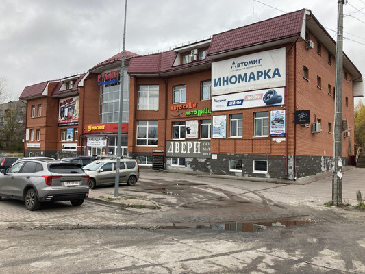 Сдам торговое помещение 252 м2, Дзержинского пр-кт, 1/13, Балахна г