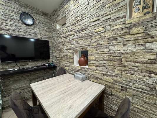 Продам двухкомнатную (2-комн.) квартиру, 70 лет Октября ул, 12, Стрехнино с