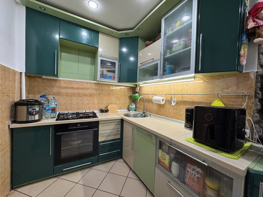 Продам двухкомнатную (2-комн.) квартиру, 70 лет Октября ул, 12, Стрехнино с