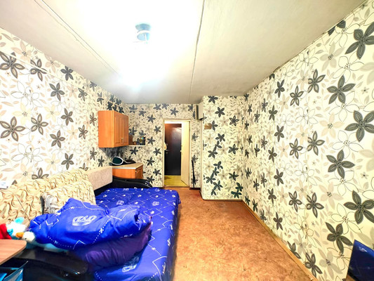 Продам комнату в 5-комн. квартире, Роторная ул, 11, Казань г