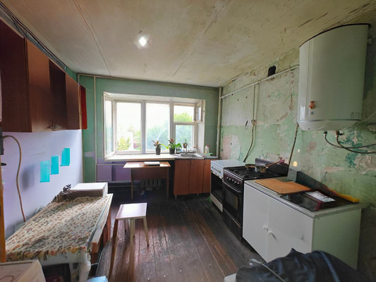 Продам комнату в 5-комн. квартире, Роторная ул, 11, Казань г