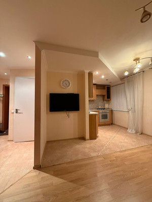 Продам трехкомнатную (3-комн.) квартиру, Николая Ершова ул, 55кБ, Казань г
