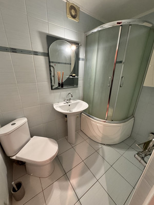 Продам трехкомнатную (3-комн.) квартиру, Николая Ершова ул, 55кБ, Казань г
