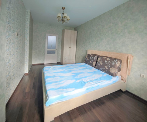 Продам трехкомнатную (3-комн.) квартиру, Южная ул, 13, Новороссийск г