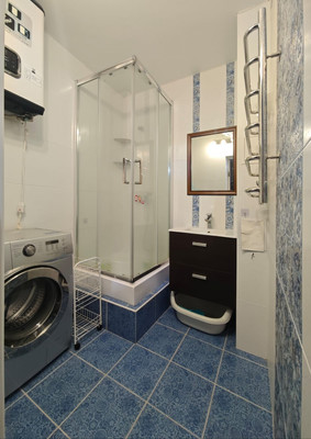 Продам трехкомнатную (3-комн.) квартиру, Южная ул, 13, Новороссийск г