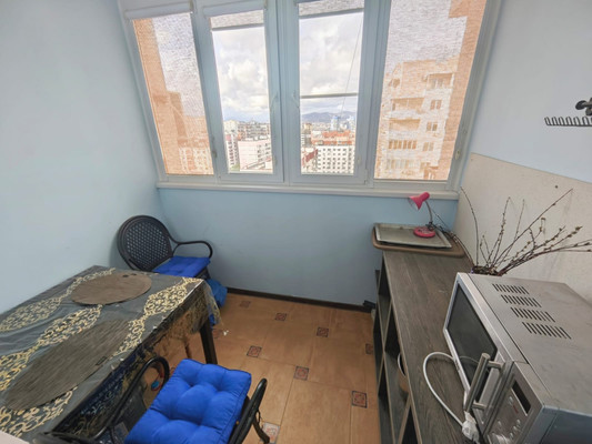 Продам трехкомнатную (3-комн.) квартиру, Южная ул, 13, Новороссийск г