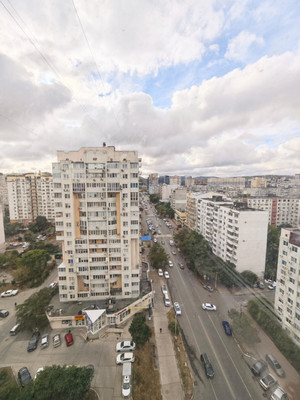Продам трехкомнатную (3-комн.) квартиру, Южная ул, 13, Новороссийск г