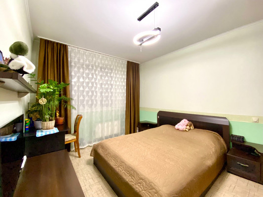 Продам двухкомнатную (2-комн.) квартиру, Бартеневская ул, 49к1, Москва г