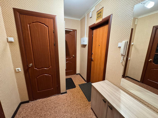 Продам однокомнатную (1-комн.) квартиру, Победы пр-кт, 210кА, Казань г