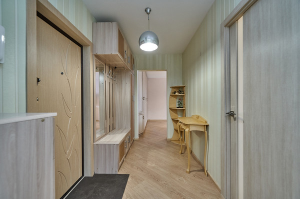 Продам двухкомнатную (2-комн.) квартиру, Высотная ул, 3, Домодедово с