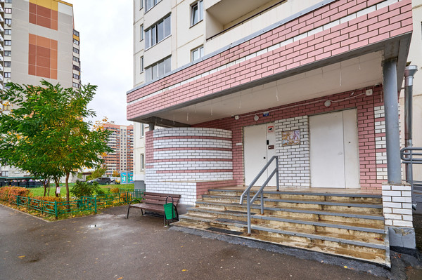 Продам двухкомнатную (2-комн.) квартиру, Высотная ул, 3, Домодедово с