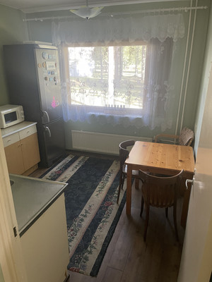 Продам двухкомнатную (2-комн.) квартиру, Интернациональная ул, 4, Костомукша г