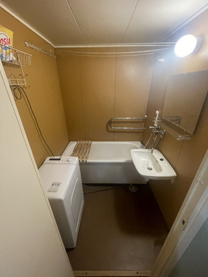 Продам двухкомнатную (2-комн.) квартиру, Интернациональная ул, 4, Костомукша г