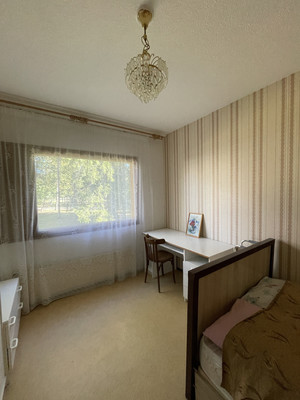 Продам двухкомнатную (2-комн.) квартиру, Интернациональная ул, 4, Костомукша г