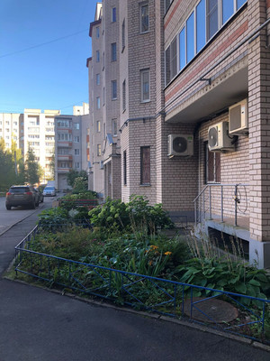 Продам трехкомнатную (3-комн.) квартиру, Большая Московская ул, 59, Великий Новгород г