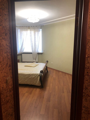 Продам трехкомнатную (3-комн.) квартиру, Большая Московская ул, 59, Великий Новгород г