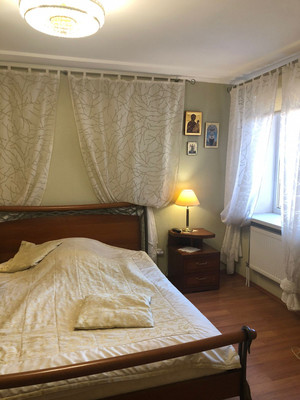 Продам трехкомнатную (3-комн.) квартиру, Большая Московская ул, 59, Великий Новгород г