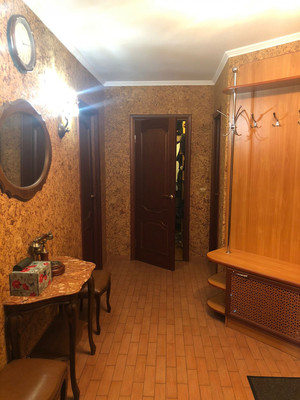 Продам трехкомнатную (3-комн.) квартиру, Большая Московская ул, 59, Великий Новгород г