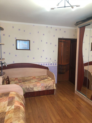 Продам трехкомнатную (3-комн.) квартиру, Большая Московская ул, 59, Великий Новгород г