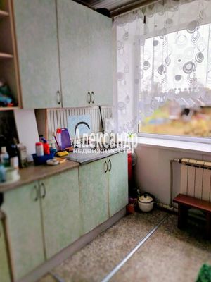 Продам трехкомнатную (3-комн.) квартиру, Кленовая ул, 1, Токарево п