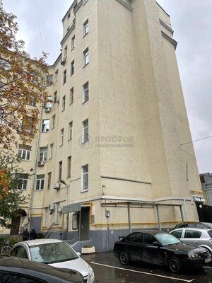 Продам однокомнатную (1-комн.) квартиру, Большая Ордынка ул, 68, Москва г