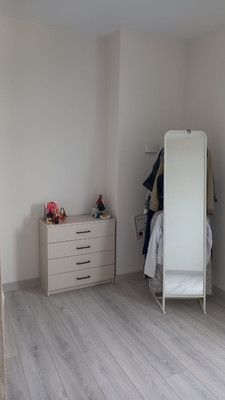 Продам двухкомнатную (2-комн.) квартиру, Балаклавская ул, 137, Симферополь г