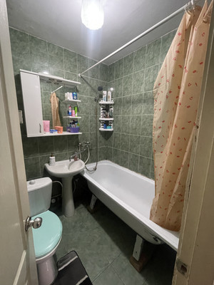 Продам однокомнатную (1-комн.) квартиру, Севастопольская ул, 116, Симферополь г