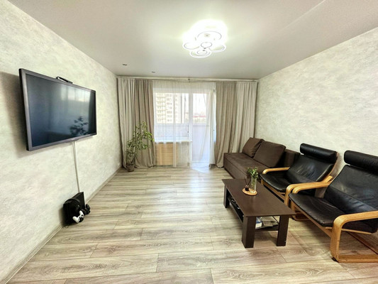 Продам трехкомнатную (3-комн.) квартиру, Школьная ул, 87, Видное г