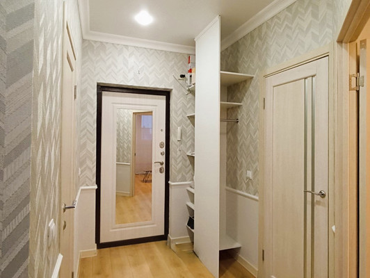 Продам однокомнатную (1-комн.) квартиру, Магистральная ул, 11к3, Краснодар г