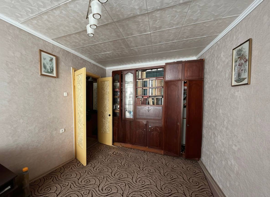 Продам двухкомнатную (2-комн.) квартиру, Севастопольская ул, 14, Новофедоровка пгт