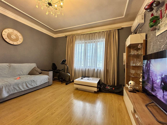 Продам двухкомнатную (2-комн.) квартиру, Ковыльная ул, 86, Симферополь г