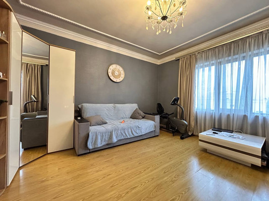 Продам двухкомнатную (2-комн.) квартиру, Ковыльная ул, 86, Симферополь г