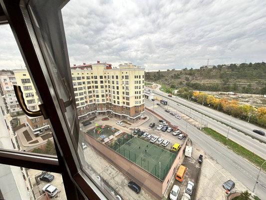 Продам двухкомнатную (2-комн.) квартиру, Ковыльная ул, 86, Симферополь г