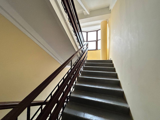 Продам двухкомнатную (2-комн.) квартиру, Ковыльная ул, 86, Симферополь г