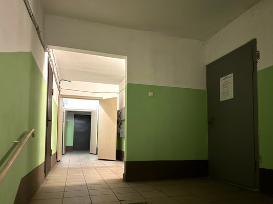 Продам трехкомнатную (3-комн.) квартиру, Дачная ул, 12к1, Рязань г